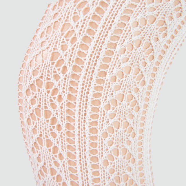 Media de mujer calada con diseño geométrico - Confecciones Robres 2