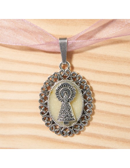 Colgante - Medalla - Virgen del Pilar -Confecciones Robres Colgante - Medalla - Virgen del Pilar -Confecciones Robres